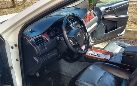 Toyota Camry, 2013 год, 1 680 000 рублей, 9 фотография