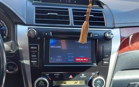 Toyota Camry, 2013 год, 1 680 000 рублей, 12 фотография