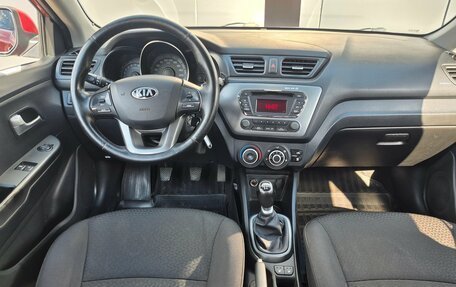 KIA Rio III рестайлинг, 2014 год, 829 000 рублей, 10 фотография