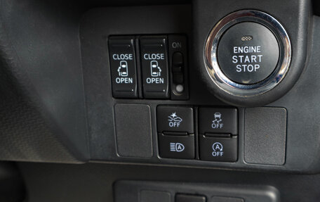 Toyota Roomy I, 2020 год, 1 379 000 рублей, 20 фотография