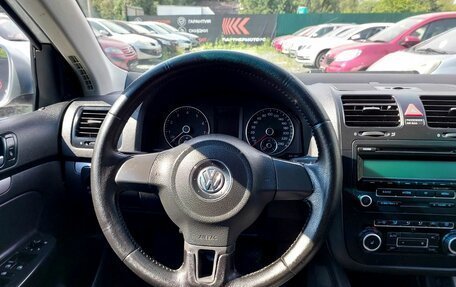 Volkswagen Jetta VI, 2010 год, 449 000 рублей, 10 фотография