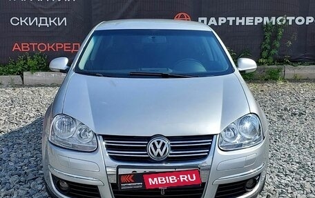 Volkswagen Jetta VI, 2010 год, 449 000 рублей, 2 фотография