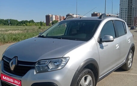 Renault Sandero II рестайлинг, 2021 год, 1 350 000 рублей, 1 фотография