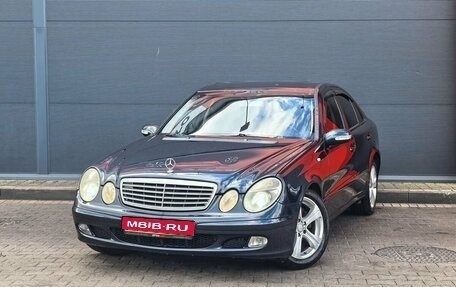 Mercedes-Benz E-Класс, 2003 год, 799 000 рублей, 1 фотография