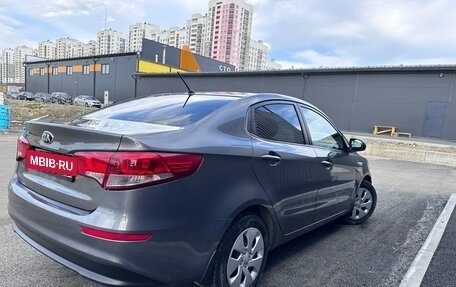 KIA Rio III рестайлинг, 2016 год, 829 000 рублей, 2 фотография