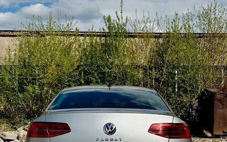 Volkswagen Passat B8 рестайлинг, 2015 год, 1 690 000 рублей, 7 фотография