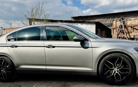 Volkswagen Passat B8 рестайлинг, 2015 год, 1 690 000 рублей, 8 фотография
