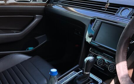 Volkswagen Passat B8 рестайлинг, 2015 год, 1 690 000 рублей, 19 фотография
