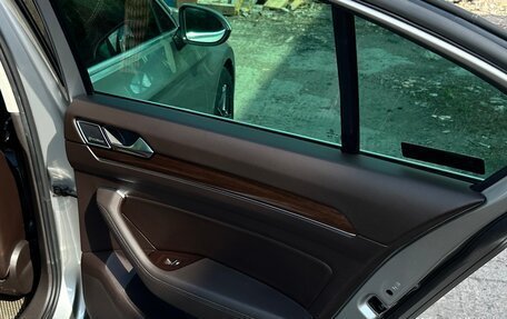 Volkswagen Passat B8 рестайлинг, 2015 год, 1 690 000 рублей, 21 фотография