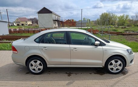 Volkswagen Polo VI (EU Market), 2012 год, 900 000 рублей, 5 фотография