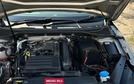 Volkswagen Passat B8 рестайлинг, 2015 год, 1 690 000 рублей, 15 фотография