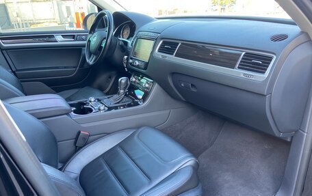Volkswagen Touareg III, 2017 год, 3 950 000 рублей, 10 фотография