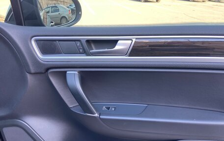 Volkswagen Touareg III, 2017 год, 3 950 000 рублей, 14 фотография