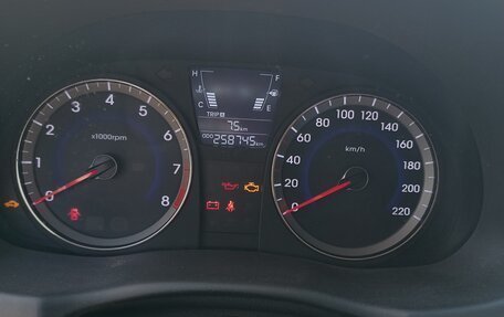 Hyundai Solaris II рестайлинг, 2012 год, 515 000 рублей, 13 фотография