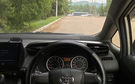 Toyota Wish II, 2012 год, 1 290 000 рублей, 9 фотография