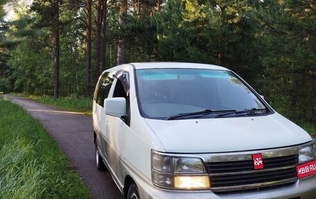 Nissan Elgrand I, 2000 год, 545 005 рублей, 1 фотография