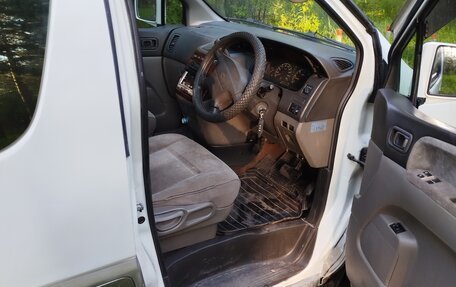 Nissan Elgrand I, 2000 год, 545 005 рублей, 7 фотография