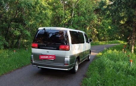 Nissan Elgrand I, 2000 год, 545 005 рублей, 3 фотография