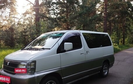 Nissan Elgrand I, 2000 год, 545 005 рублей, 2 фотография