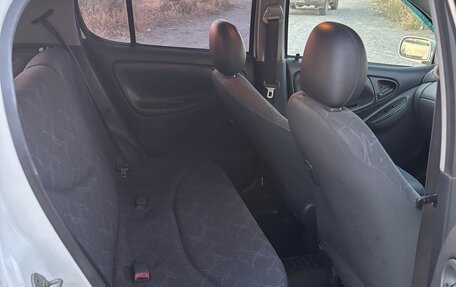 Toyota Vitz, 2002 год, 330 000 рублей, 12 фотография
