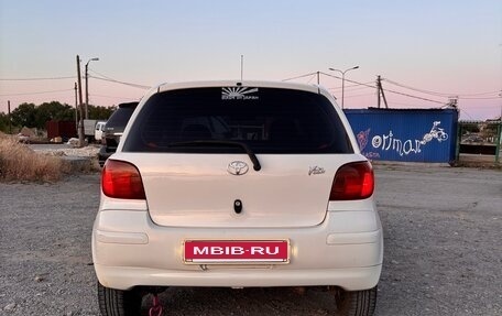 Toyota Vitz, 2002 год, 330 000 рублей, 3 фотография