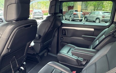 Peugeot Traveller I, 2021 год, 3 050 000 рублей, 8 фотография