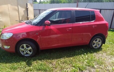 Skoda Fabia II, 2013 год, 900 000 рублей, 4 фотография