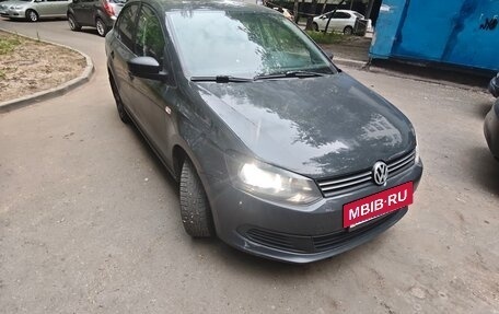 Volkswagen Polo VI (EU Market), 2010 год, 720 000 рублей, 2 фотография