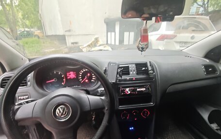 Volkswagen Polo VI (EU Market), 2010 год, 720 000 рублей, 11 фотография