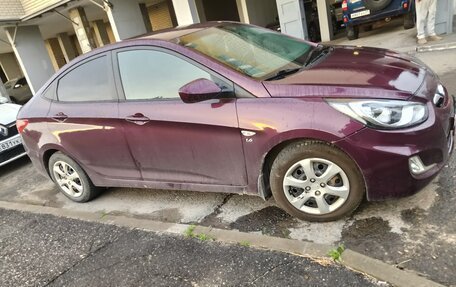 Hyundai Solaris II рестайлинг, 2012 год, 740 000 рублей, 2 фотография