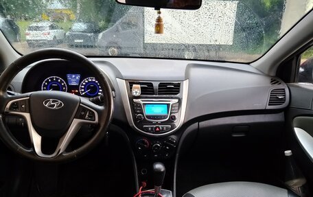 Hyundai Solaris II рестайлинг, 2012 год, 740 000 рублей, 6 фотография