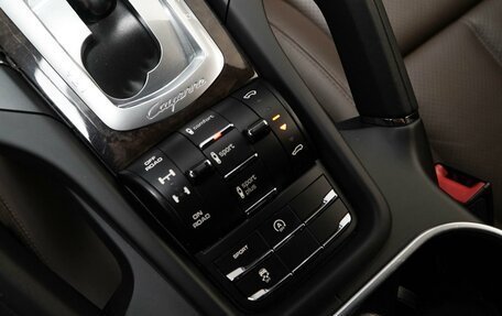 Porsche Cayenne III, 2015 год, 3 249 046 рублей, 19 фотография