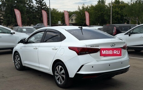 Hyundai Solaris II рестайлинг, 2021 год, 1 670 000 рублей, 5 фотография