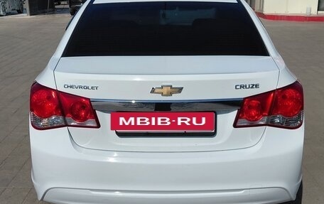 Chevrolet Cruze II, 2012 год, 800 000 рублей, 2 фотография