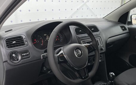 Volkswagen Polo VI (EU Market), 2016 год, 825 000 рублей, 15 фотография
