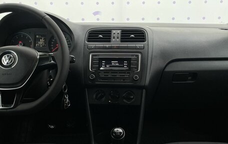Volkswagen Polo VI (EU Market), 2016 год, 825 000 рублей, 16 фотография