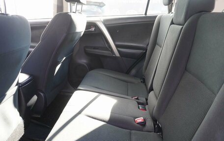 Toyota RAV4, 2015 год, 1 958 000 рублей, 10 фотография
