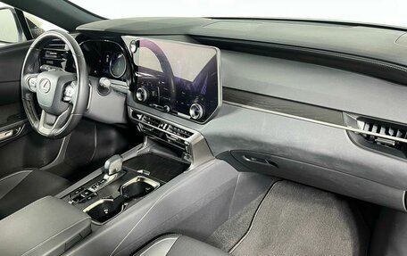 Lexus RX IV рестайлинг, 2022 год, 7 399 000 рублей, 14 фотография