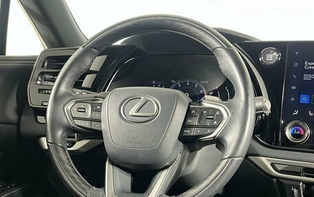 Lexus RX IV рестайлинг, 2022 год, 7 399 000 рублей, 16 фотография