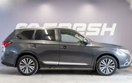 Mitsubishi Outlander III рестайлинг 3, 2018 год, 1 310 000 рублей, 5 фотография