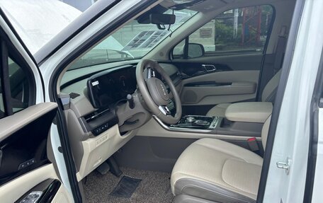 KIA Carnival, 2021 год, 4 400 000 рублей, 17 фотография