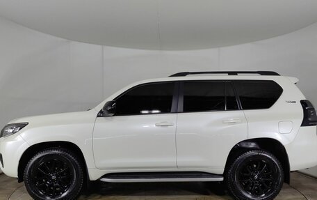 Toyota Land Cruiser Prado 150 рестайлинг 2, 2021 год, 4 750 000 рублей, 4 фотография