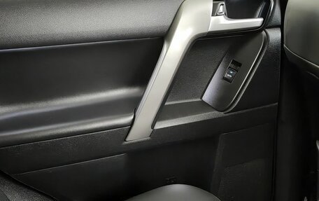 Toyota Land Cruiser Prado 150 рестайлинг 2, 2021 год, 4 750 000 рублей, 18 фотография