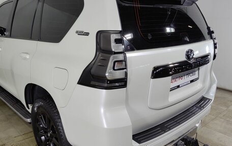 Toyota Land Cruiser Prado 150 рестайлинг 2, 2021 год, 4 750 000 рублей, 22 фотография