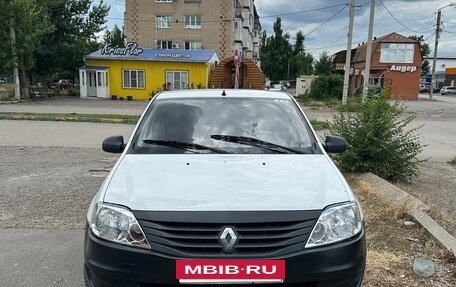 Renault Logan I, 2013 год, 430 000 рублей, 2 фотография