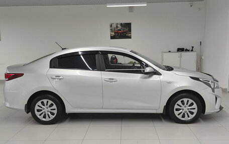 KIA Rio IV, 2021 год, 1 360 000 рублей, 8 фотография