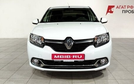 Renault Logan II, 2015 год, 890 000 рублей, 2 фотография