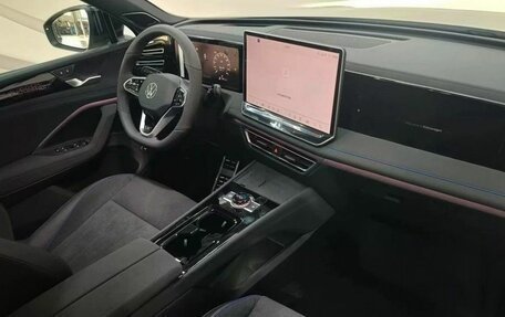 Volkswagen Tiguan II, 2026 год, 4 699 000 рублей, 12 фотография