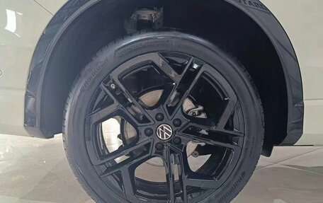 Volkswagen Tiguan II, 2026 год, 4 699 000 рублей, 18 фотография