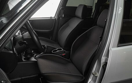 Chevrolet Niva I рестайлинг, 2019 год, 939 000 рублей, 10 фотография